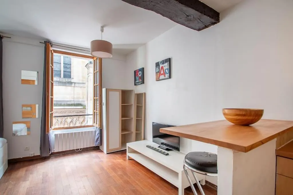 Studio Spacieux Dans Le Beau Quartier Du Marais Paris 0*,  France