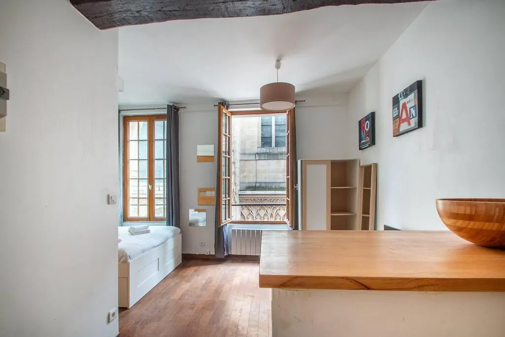 Studio Spacieux Dans Le Beau Quartier Du Marais Paris 0*,  France