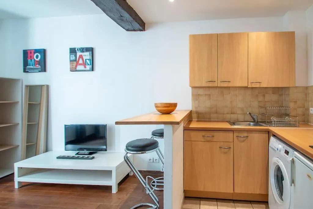 Apartment Studio Spacieux Dans Le Beau Quartier Du Marais Paris